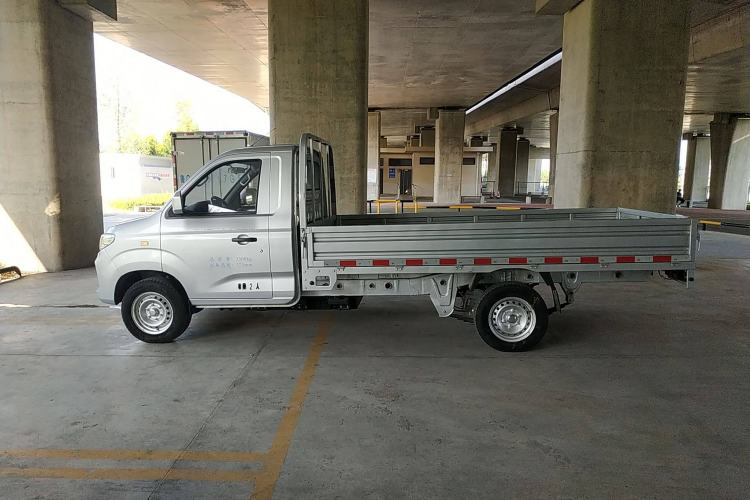 Used Ruichi EC71 2024 EC71L Cargo Pioneer I Model 41.85 kWh Exterior 3