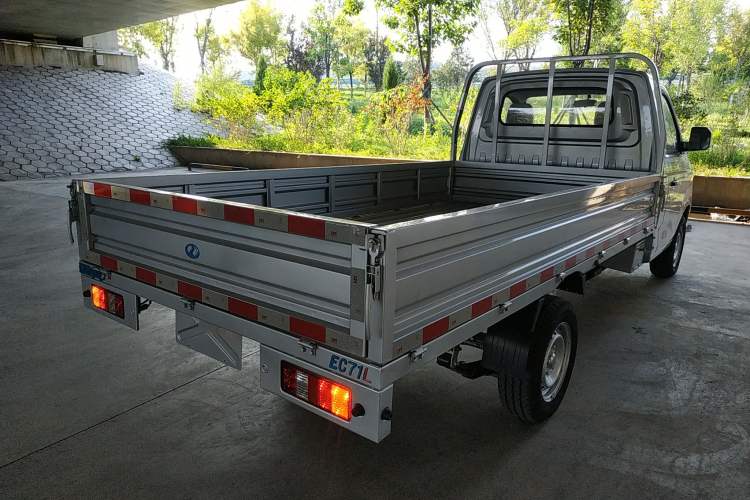 Used Ruichi EC71 2024 EC71L Cargo Pioneer I Model 41.85 kWh Exterior 5