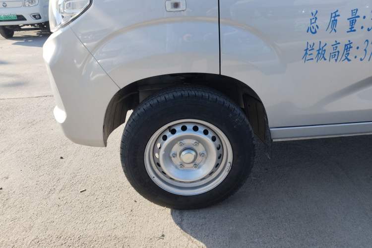 Used Ruichi EC71 2024 EC71L Cargo Pioneer I Model 41.85 kWh Exterior 7