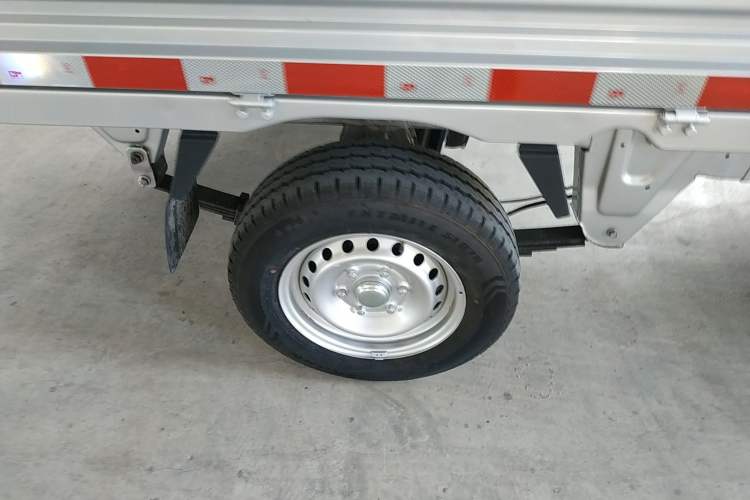 Used Ruichi EC71 2024 EC71L Cargo Pioneer I Model 41.85 kWh Exterior 8