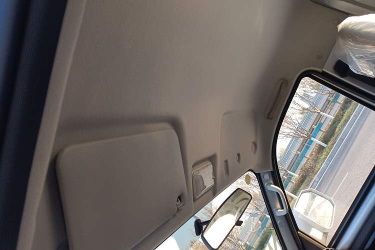 Used Ruichi EC71 2024 EC71L Cargo Pioneer I Model 41.85 kWh Headliner