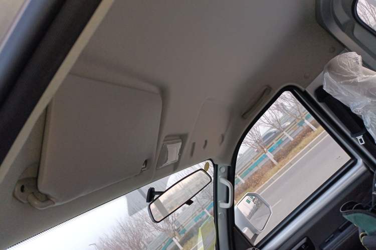 Used Ruichi EC71 2024 EC71L Cargo Pioneer I Model 41.85 kWh Headliner