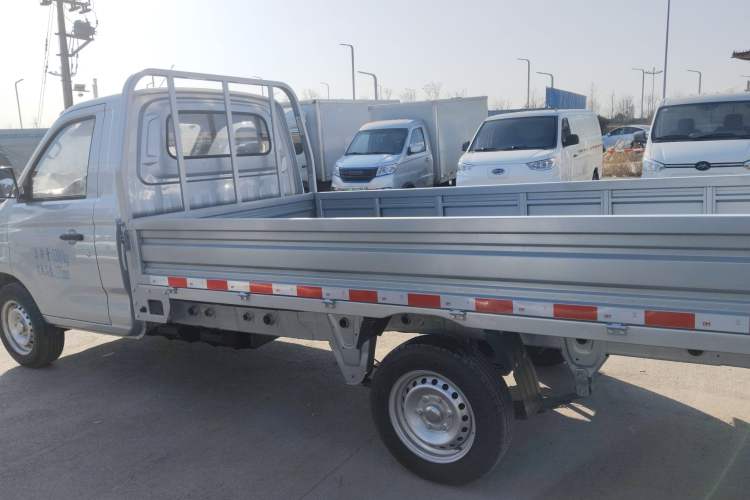 Used Ruichi EC71 2024 EC71L Cargo Pioneer I Model 41.85 kWh Interior 4