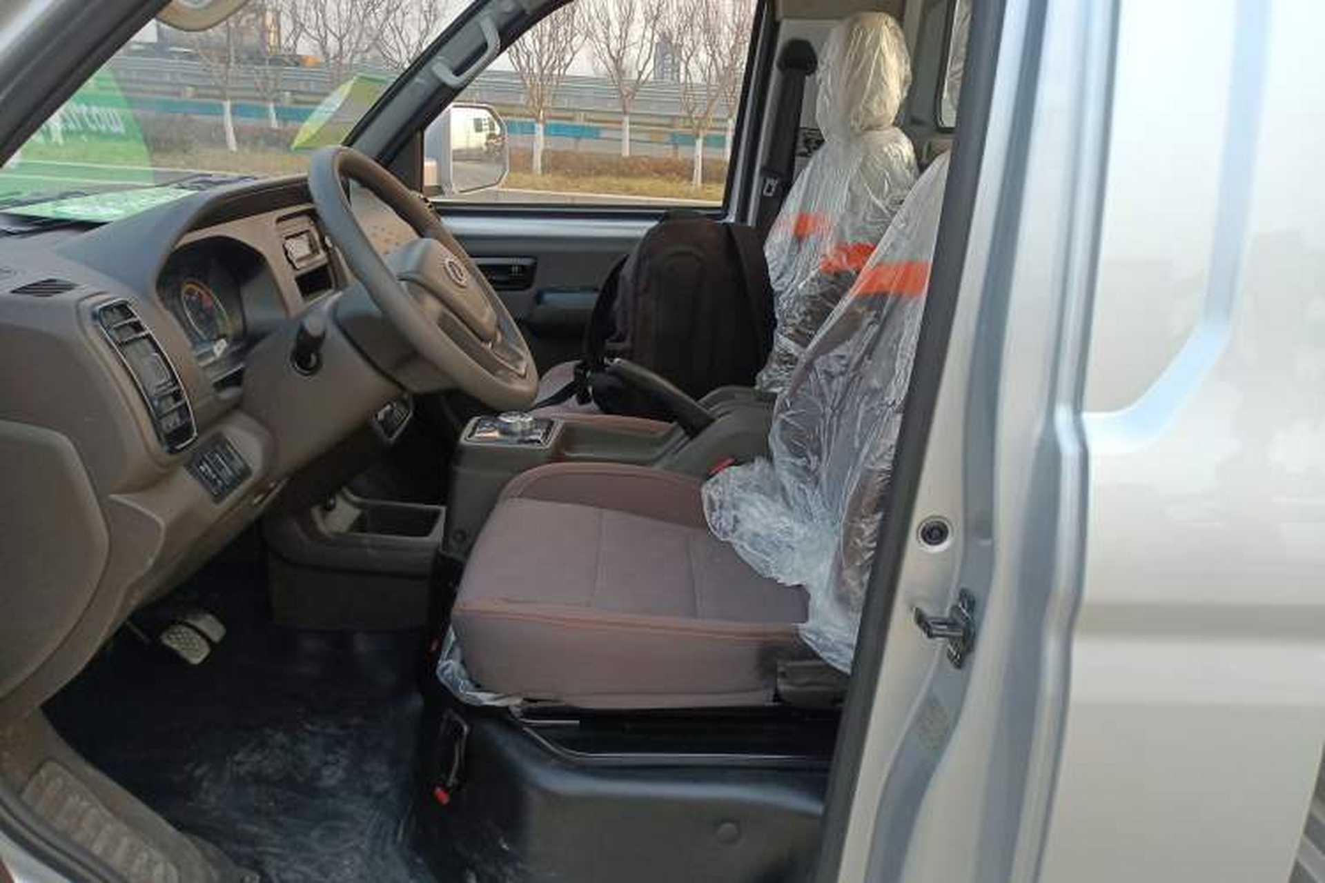 Used Ruichi EC71 2024 EC71L Cargo Pioneer I Model 41.85 kWh Interior 4