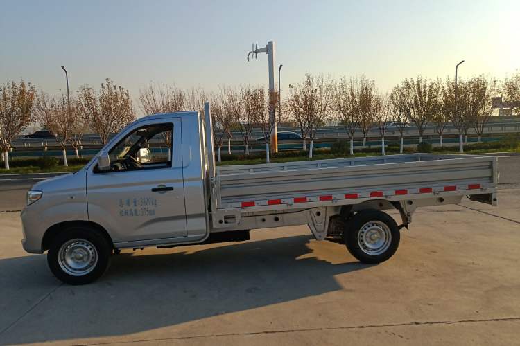 Used Ruichi EC71 2024 EC71L Cargo Pioneer I Model 41.85 kWh Left Side