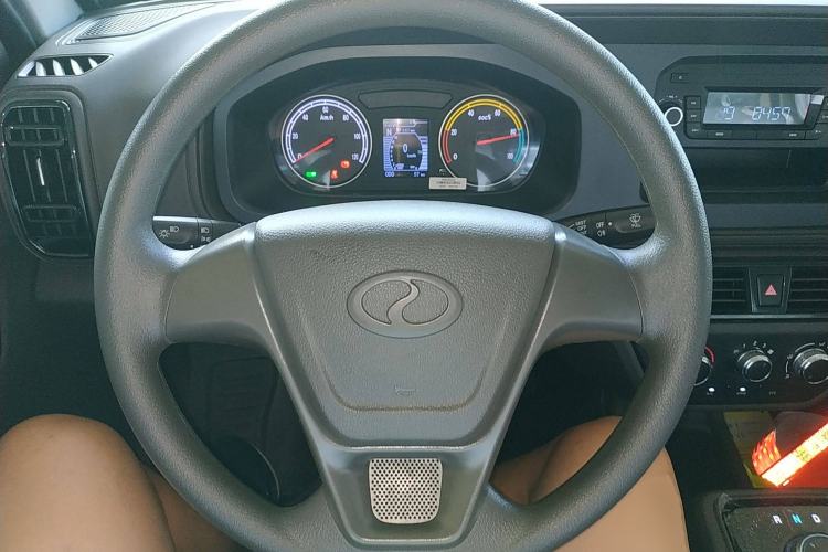 Used Ruichi EC71 2024 EC71L Cargo Pioneer I Model 41.85 kWh Steering Wheel