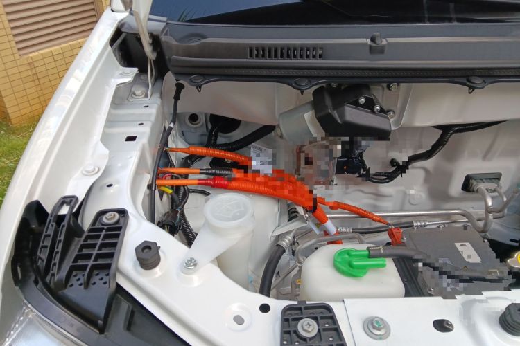 Used Ruichi EC75 2025 Model Passenger Vehicle Smart Driving Edition Pioneer I 41.5 kWh Engine Bay Right