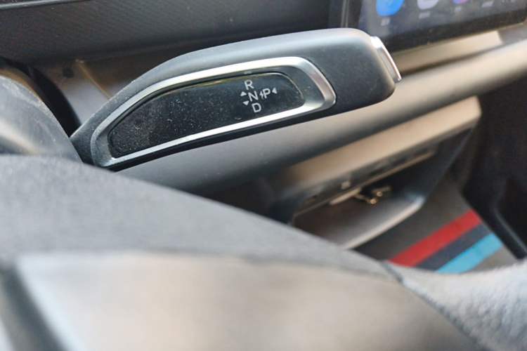 Used Ruichi EC75 2023 Pioneer Model I 41.85 kWh Gear Lever