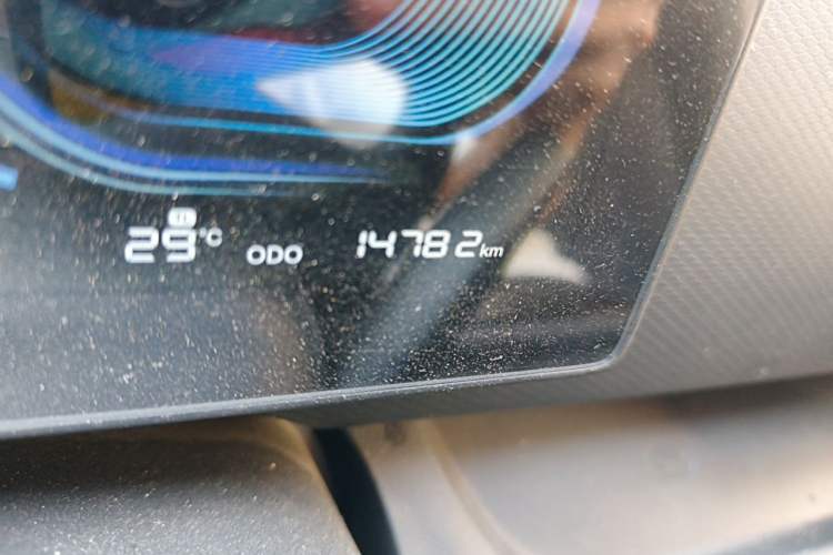 Used Ruichi EC75 2023 Pioneer Model I 41.85 kWh Odometer Close Up