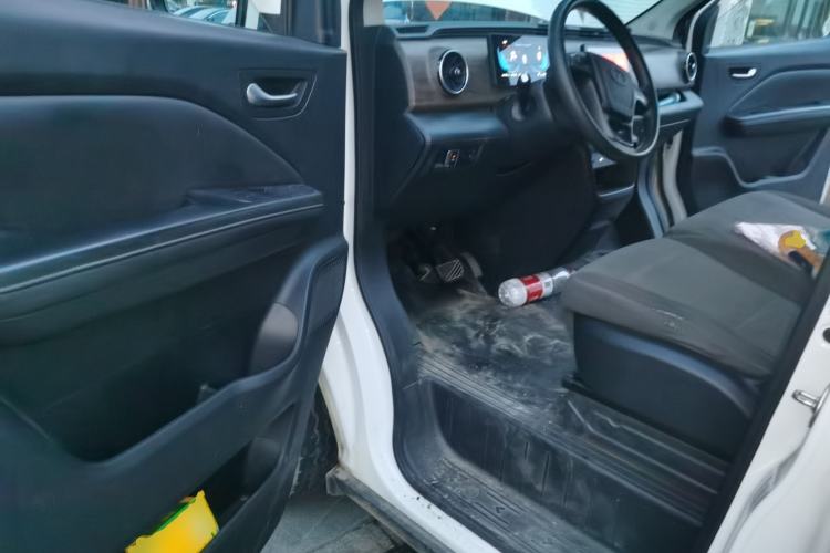 Used Ruichi EC75 2023 Pioneer Model I 41.85 kWh Driver Seat