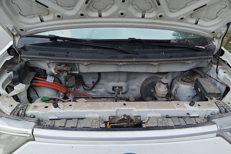 Used Ruichi EC75 2023 Pioneer Model I 41.85 kWh Engine Bay