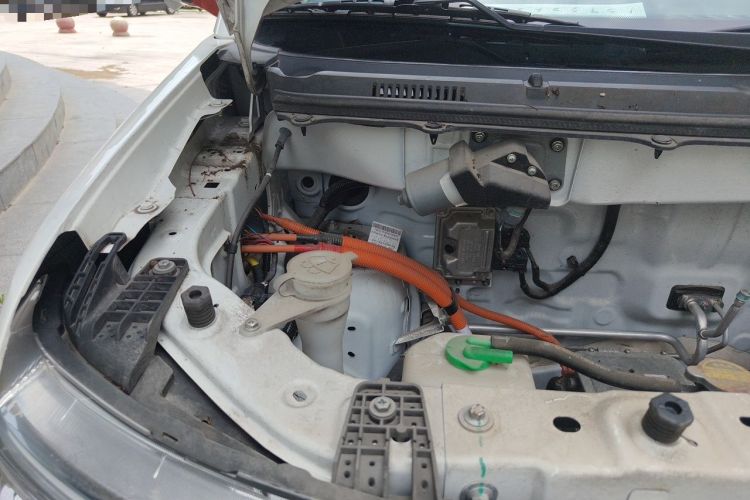 Used Ruichi EC75 2023 Pioneer II Model 41.86 kWh Engine Bay Right