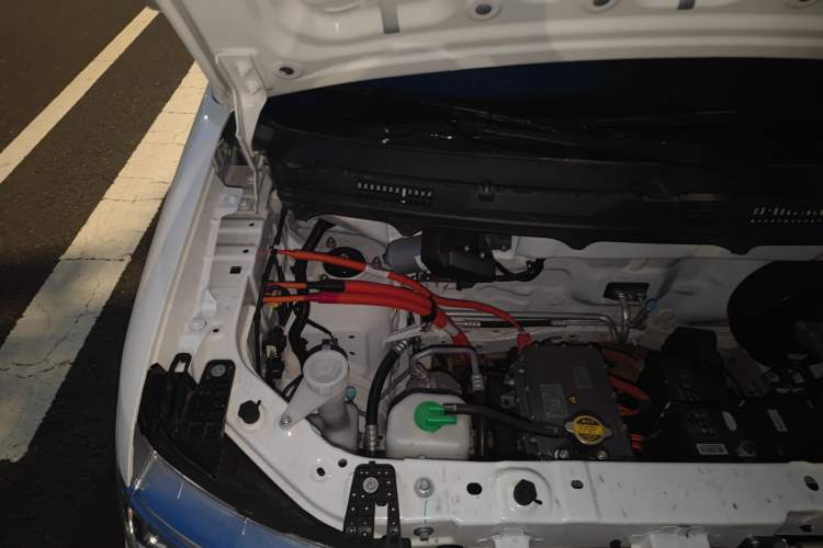 Used Ruichi EC75 2023 Pioneer Model I 41.85 kWh Engine Bay Right