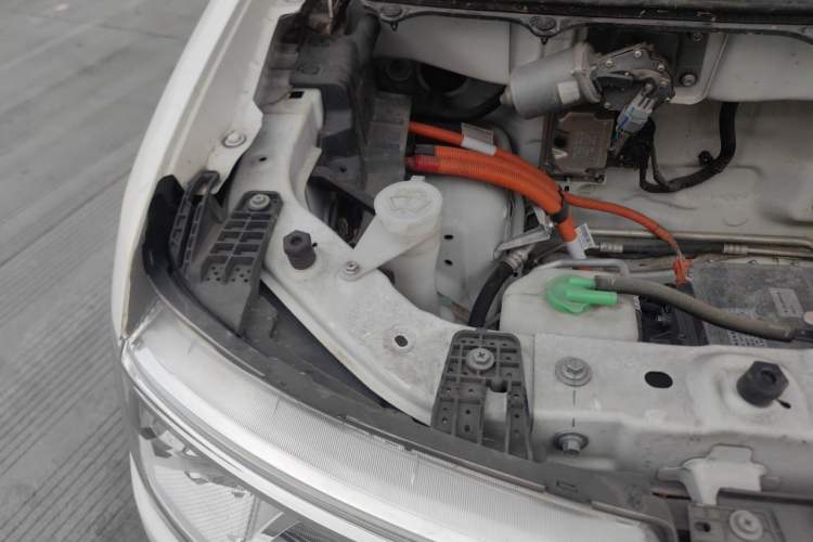Used Ruichi EC75 2023 Pioneer Model I 41.85 kWh Engine Bay Right