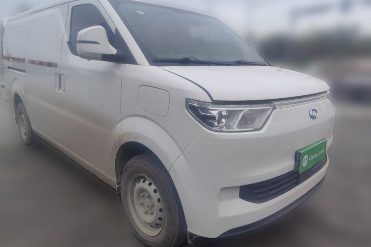Used Ruichi EC75 2023 Pioneer Model I 41.85 kWh Front Right 45 Deg