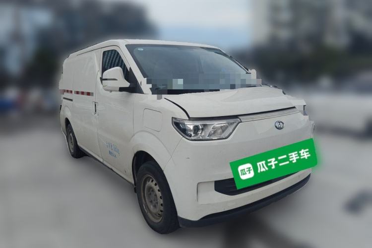 Used Ruichi EC75 2023 Pioneer Model I 41.85 kWh Front Right 45 Deg
