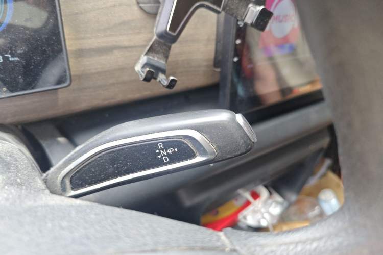 Used Ruichi EC75 2023 Pioneer Model I 41.85 kWh Gear Lever
