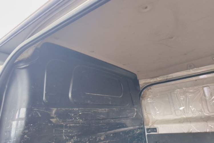 Used Ruichi EC75 2023 Pioneer Model I 41.85 kWh Headliner