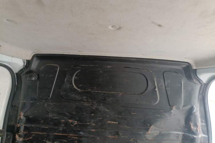 Used Ruichi EC75 2023 Pioneer Model I 41.85 kWh Headliner