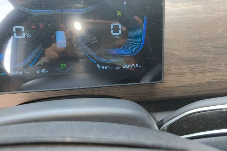 Used Ruichi EC75 2023 Pioneer II Model 41.86 kWh Odometer Close Up