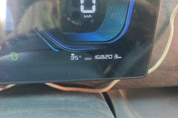 Used Ruichi EC75 2023 Pioneer Model I 41.85 kWh Odometer Close Up