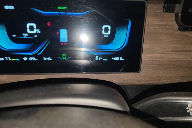 Used Ruichi EC75 2023 Pioneer Model I 41.85 kWh Odometer Close Up