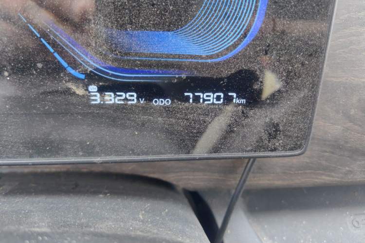 Used Ruichi EC75 2023 Pioneer Model I 41.85 kWh Odometer Close Up