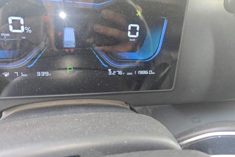 Used Ruichi EC75 2023 Pioneer II Model 41.86 kWh Odometer Close Up