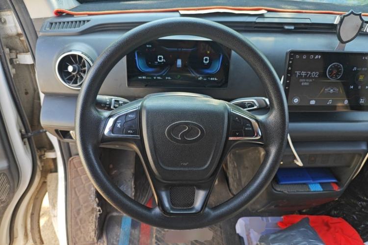 Used Ruichi EC75 2023 Pioneer II Model 41.86 kWh Steering Wheel