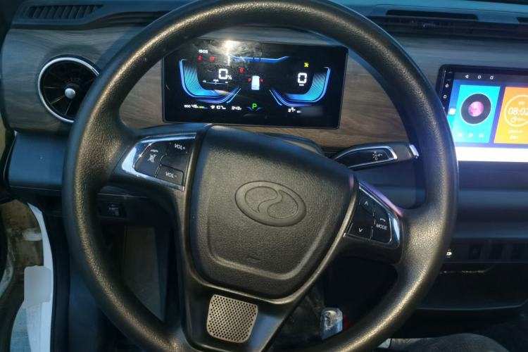 Used Ruichi EC75 2023 Pioneer Model I 41.85 kWh Steering Wheel