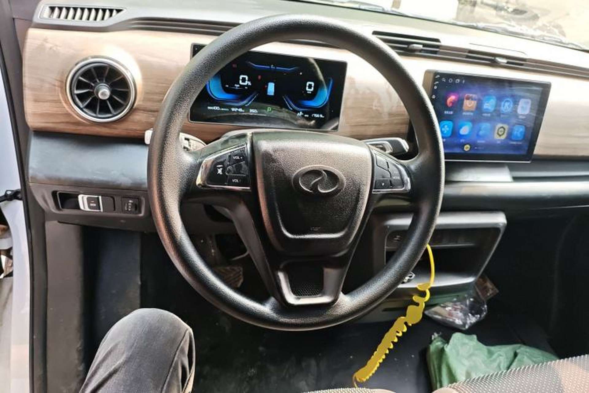 Used Ruichi EC75 2023 Pioneer Model I 41.85 kWh Steering Wheel