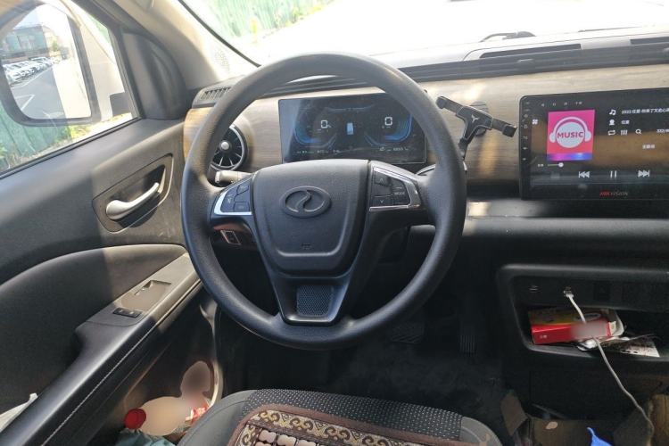 Used Ruichi EC75 2023 Pioneer Model I 41.85 kWh Steering Wheel