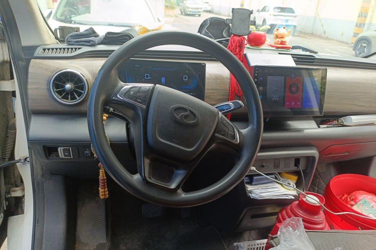 Used Ruichi EC75 2023 Pioneer Model I 41.85 kWh Steering Wheel