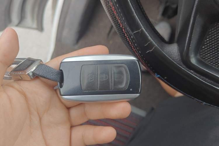 Used Ruichi EC75 2023 Pioneer Model I 41.85 kWh Vehicle Key