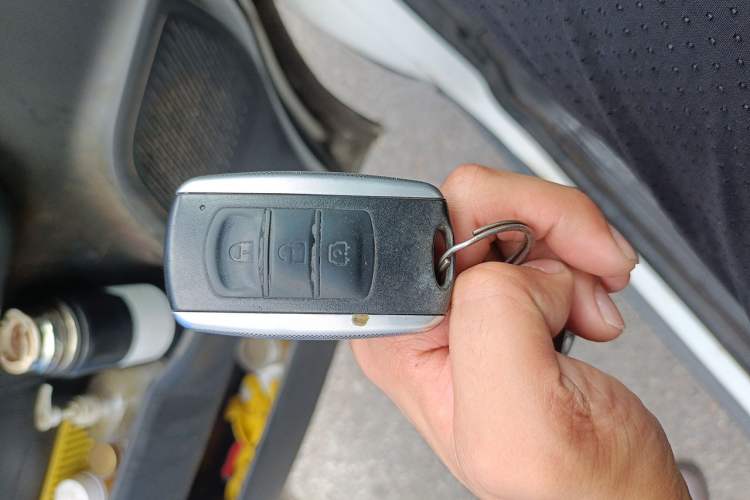 Used Ruichi EC75 2023 Pioneer Model I 41.85 kWh Vehicle Key