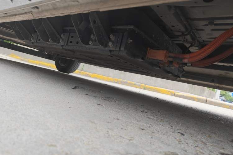 Used Ruichi EC75 2024 Beyond Edition I 50.38 kWh Chassis Front Right