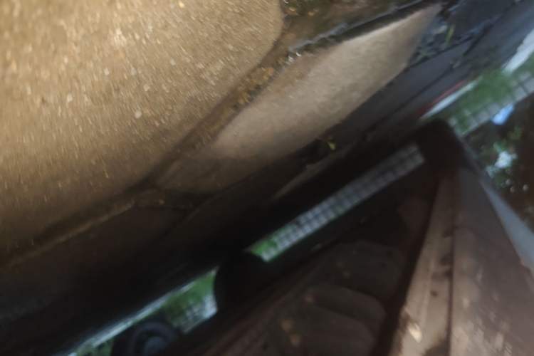 Used Ruichi EC75 2024 Beyond Edition I 50.38 kWh Chassis Front Right