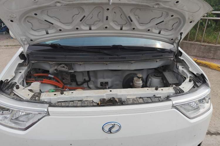 Used Ruichi EC75 2024 Beyond Edition I 50.38 kWh Engine Bay