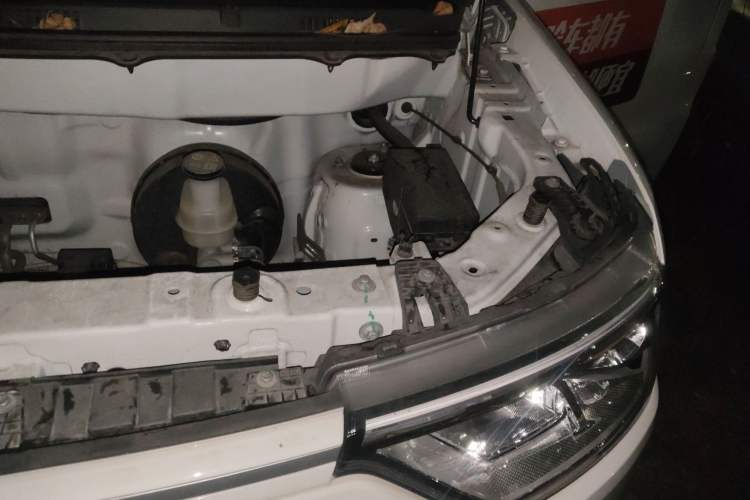 Used Ruichi EC75 2024 Beyond Edition I 50.38 kWh Engine Bay Left