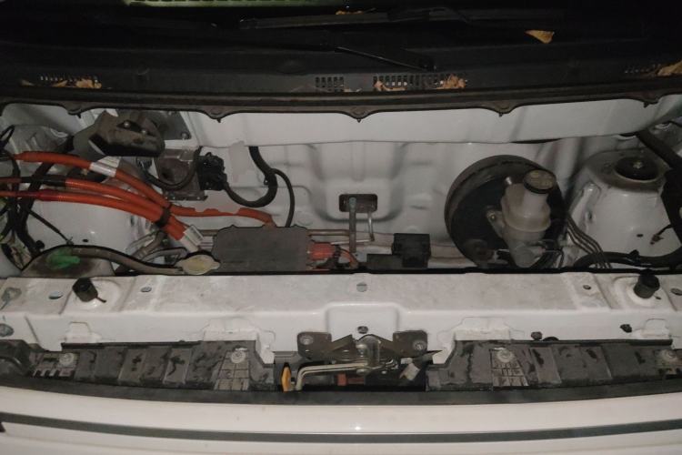 Used Ruichi EC75 2024 Beyond Edition I 50.38 kWh Engine Bay