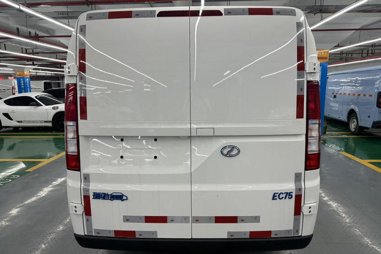 Used Ruichi EC75 2024 Pioneer Model I 50.38 kWh Exterior 4