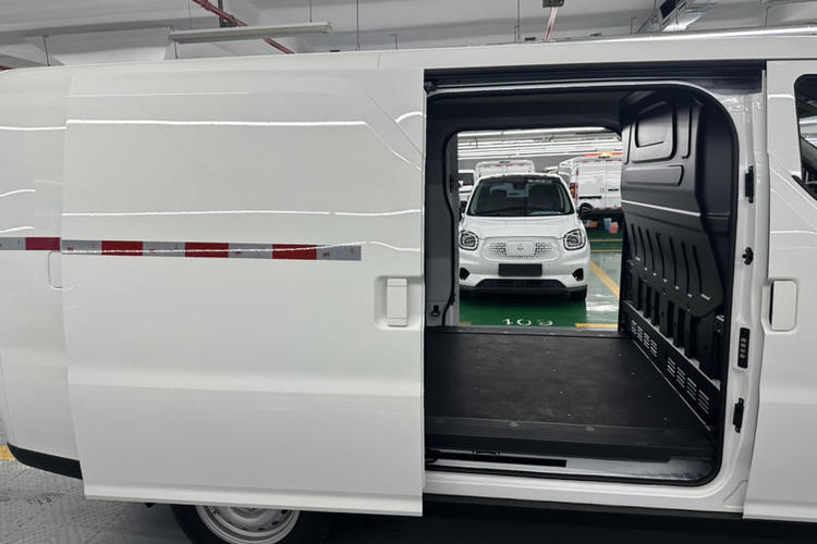 Used Ruichi EC75 2024 Pioneer Model I 50.38 kWh Exterior 5