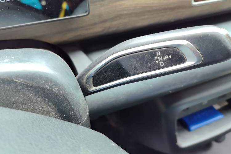 Used Ruichi EC75 2024 Pioneer Model I 50.38 kWh Gear Lever