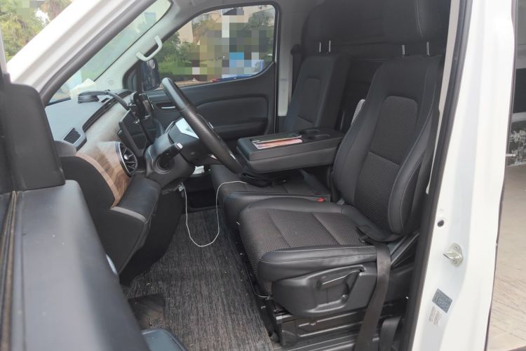 Used Ruichi EC75 2024 Beyond Edition I 50.38 kWh Left Front Seat