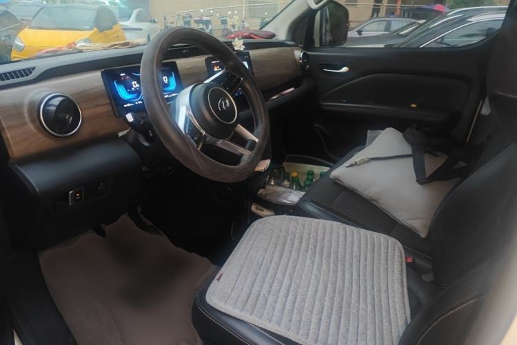 Used Ruichi EC75 2024 Beyond Edition I 50.38 kWh Left Front Seat