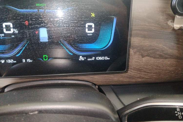 Used Ruichi EC75 2024 Pioneer Model I 50.38 kWh Odometer Close Up