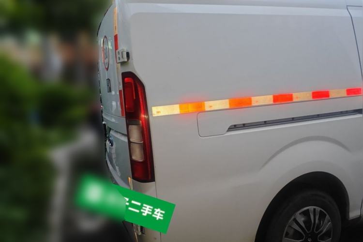 Used Ruichi EC75 2024 Beyond Edition I 50.38 kWh Rear Right 45 Deg