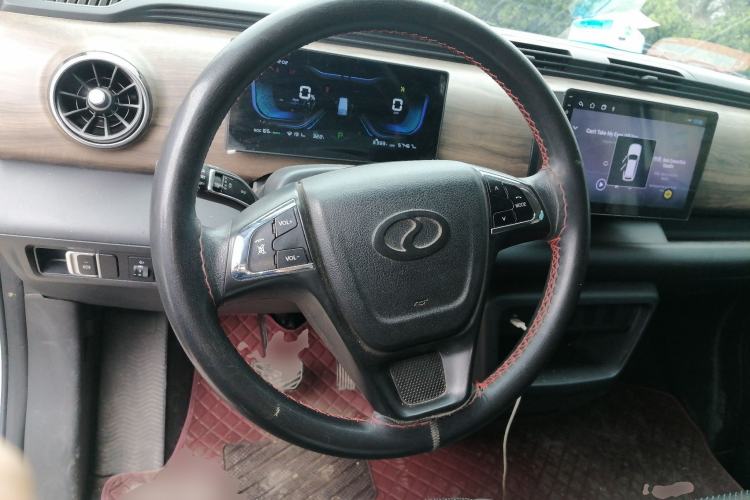 Used Ruichi EC75 2024 Pioneer Model I 50.38 kWh Steering Wheel