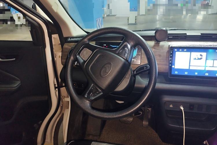 Used Ruichi EC75 2024 Pioneer Model I 41.5 kWh Steering Wheel