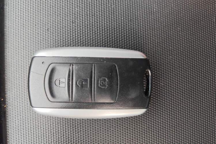 Used Ruichi EC75 2024 Beyond Edition I 50.38 kWh Vehicle Key